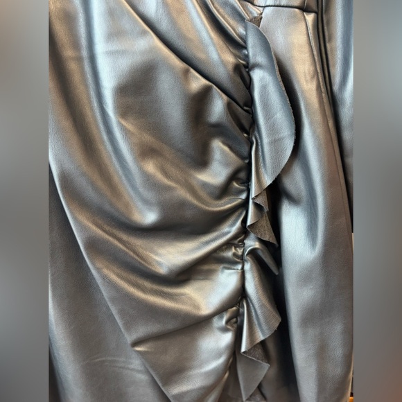 ZARA Faux Leather long sleeve mini dress with ruffle in black NWT, Size medium🖤 - Picture 6 of 9